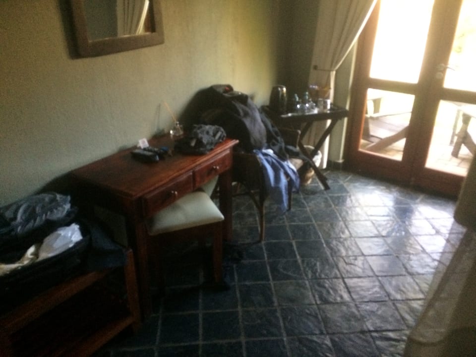 Zimmer La Lechere Guest House