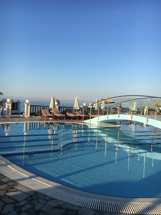 Pool Alexander Beach Hotel & Village Resort