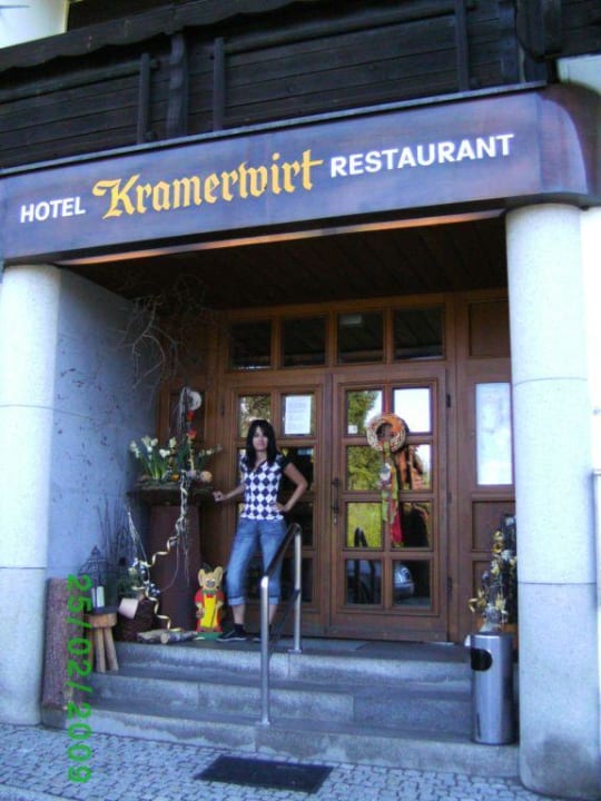 Eingang zum Kramerwirt Hotel Regenbogenland Zum Kramerwirt