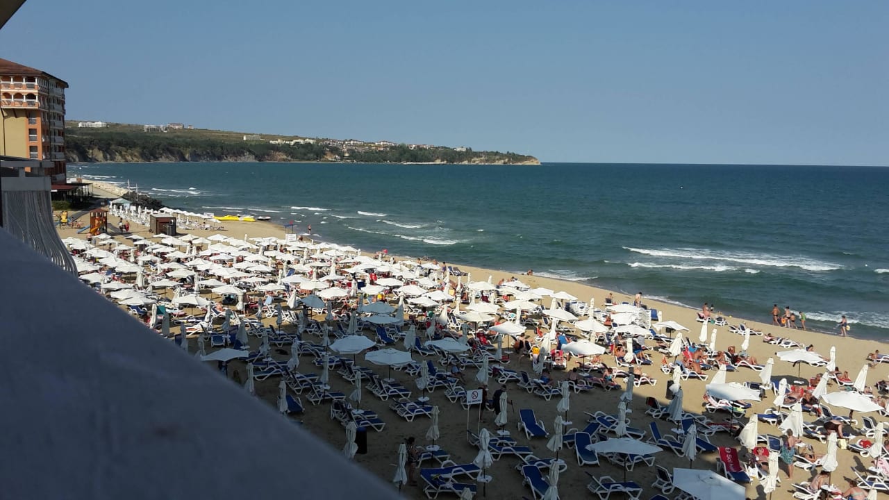 Blick auf den Strand Sol Luna Bay