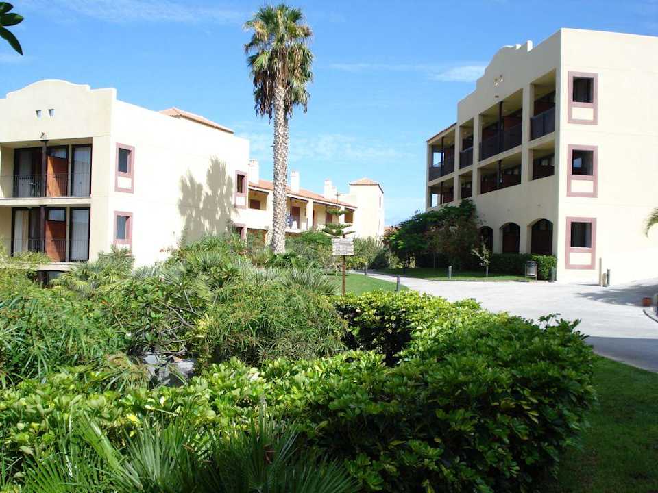 Gebäude im Grünen La Palma Princess