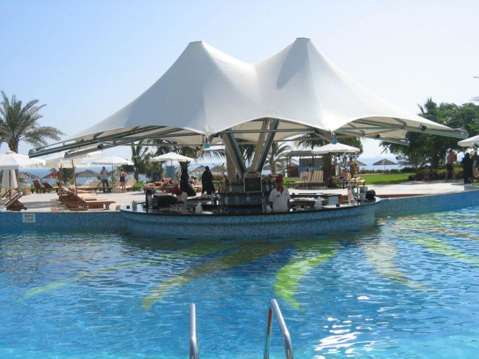 Poolbar Hotel Le Meridien Al Aqah Beach Resort