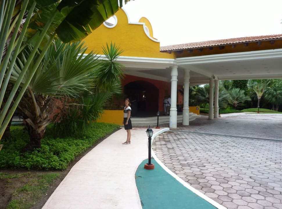 Hotelzufahrt Catalonia Playa Maroma