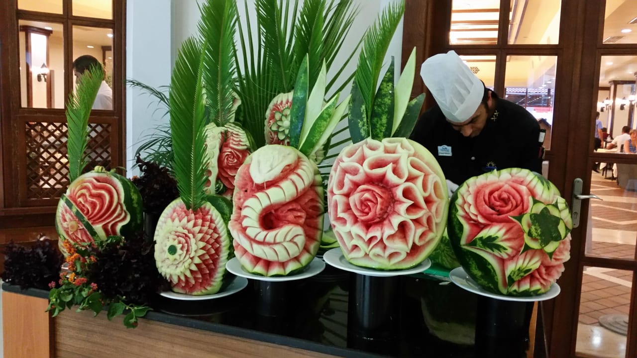 Kunstwerk der Köche Salamis Bay Conti Resort Hotel & Casino