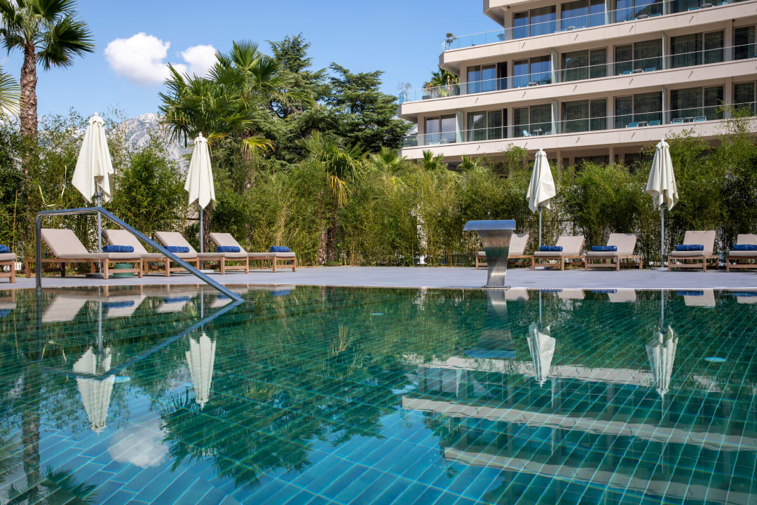 Pool Hyatt Regency Kotor Bay Resort