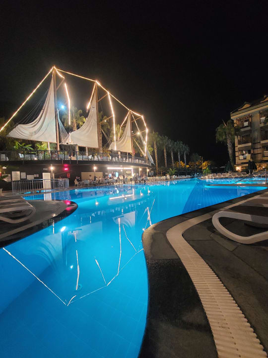 Pool Can Garden Resort
