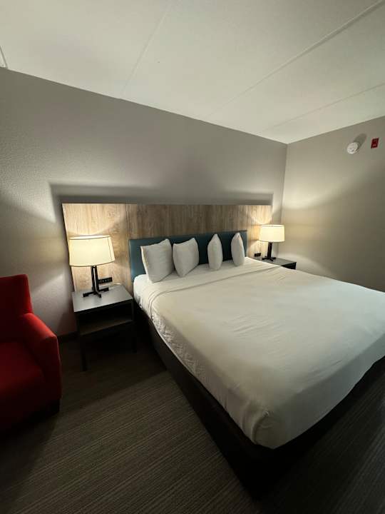 Zimmer Country Inn & Suites by Radisson, Orlando Airport, FL