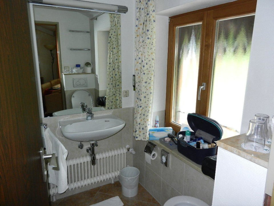 Alm- & Wellnesshotel Alpenhof  Alm- & Wellnesshotel Alpenhof