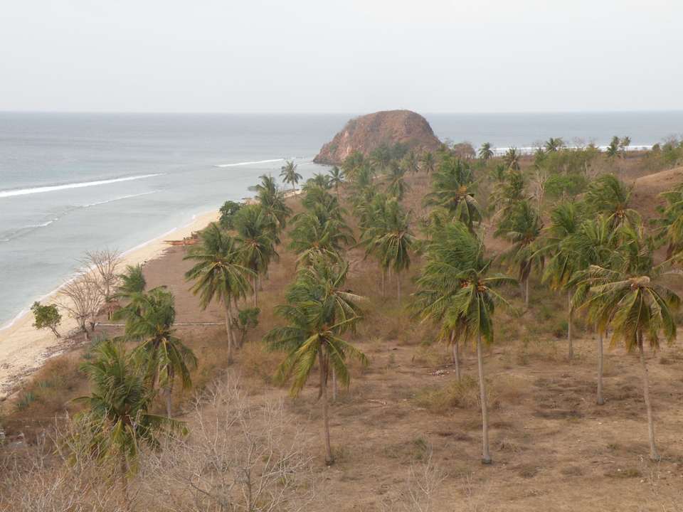 Gilli Asahan Pearl Beach Resort