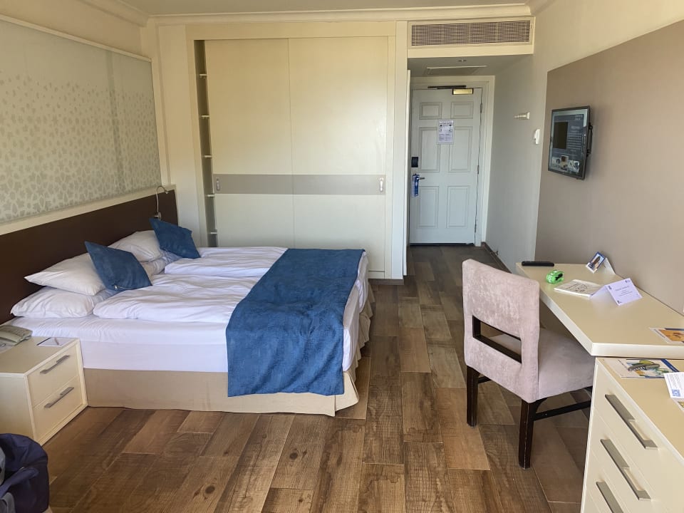 Zimmer ROBINSON SOMA BAY