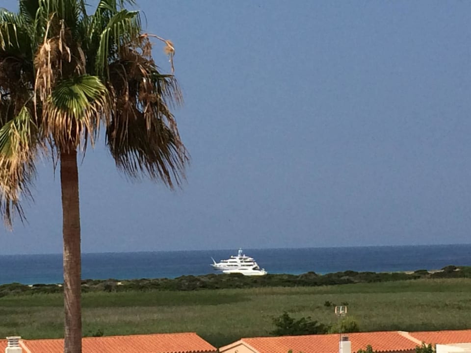 Blick vom Pool auf das Meer Apartments Mar Blau