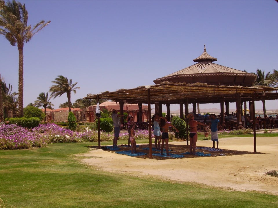 Stretching Zen  Swisstouch Oriental Resort Marsa Alam