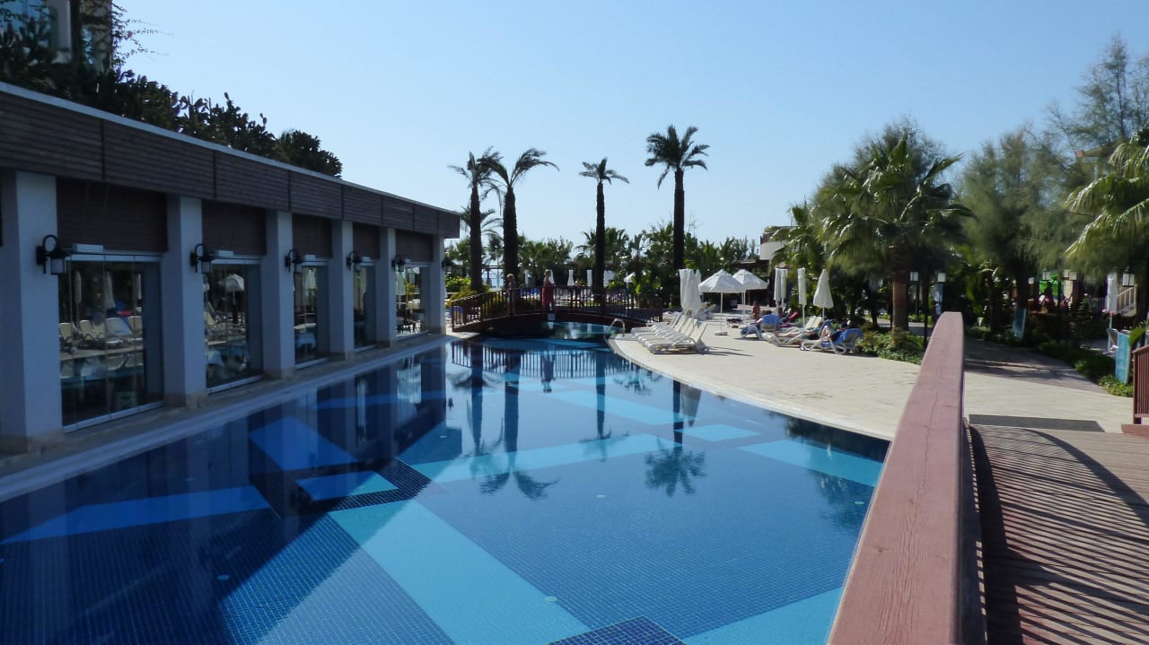 Es gibt versch. Ansichten Sunis Evren Beach Resort Hotel & Spa