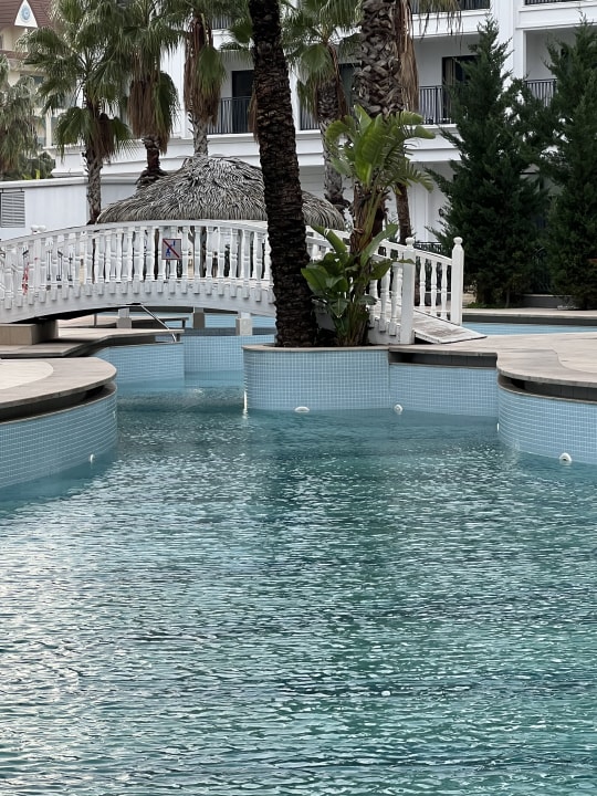 Pool Well Palace Side