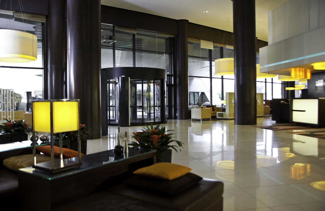 "Lobby" AZIMUT Hotel Moscow Olympic (Moskau) • HolidayCheck ...