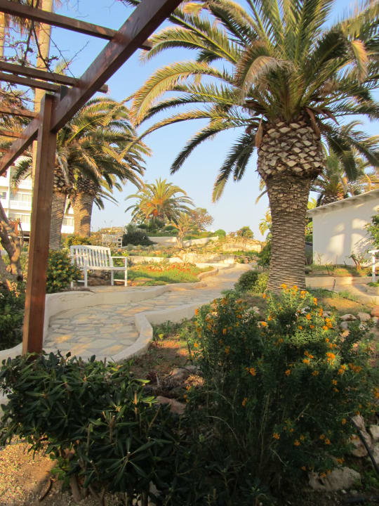 Parkanlage Hotel Nissi Beach Resort