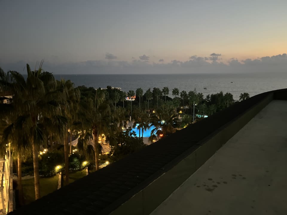 Ausblick Iz Flower Side Beach Hotel