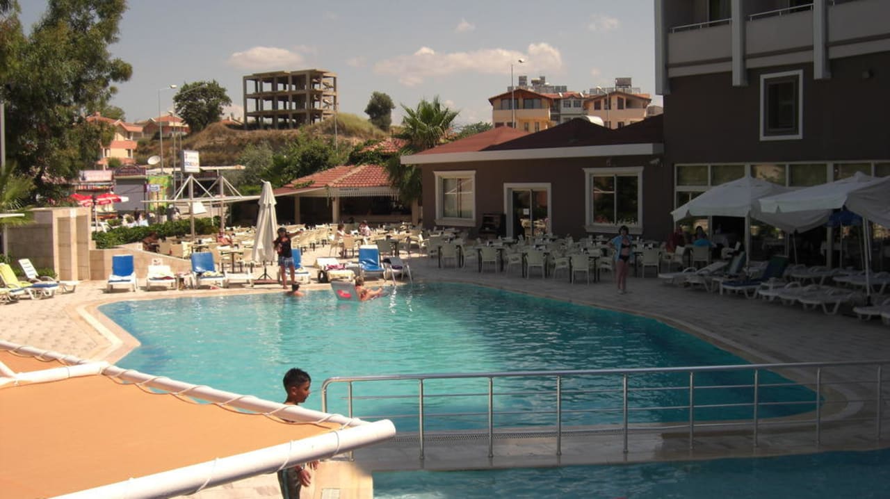 Blick auf den Pool Side Alegria Hotel & Spa - Adults only +16