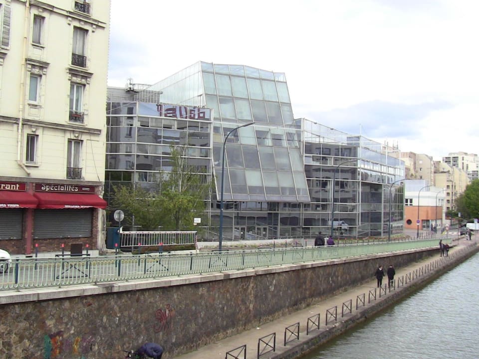 Weg zur Metro ibis budget Hotel Paris Porte de Pantin