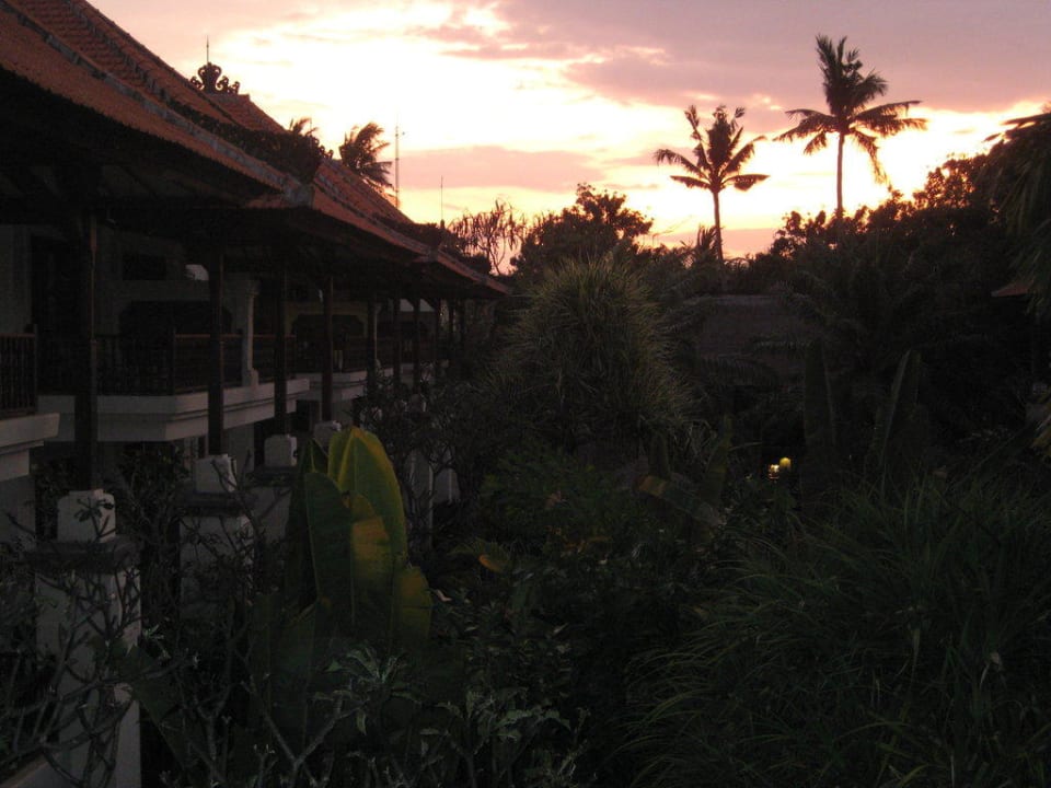 Sonnenuntergang Puri Santrian