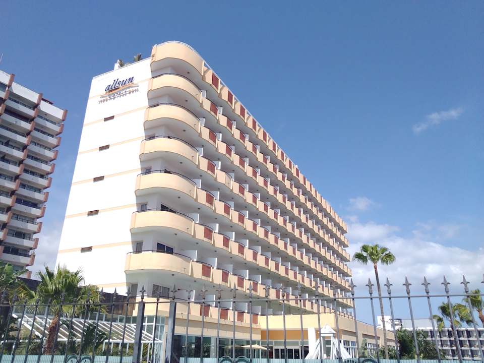 Außenansicht allsun Hotel Lucana