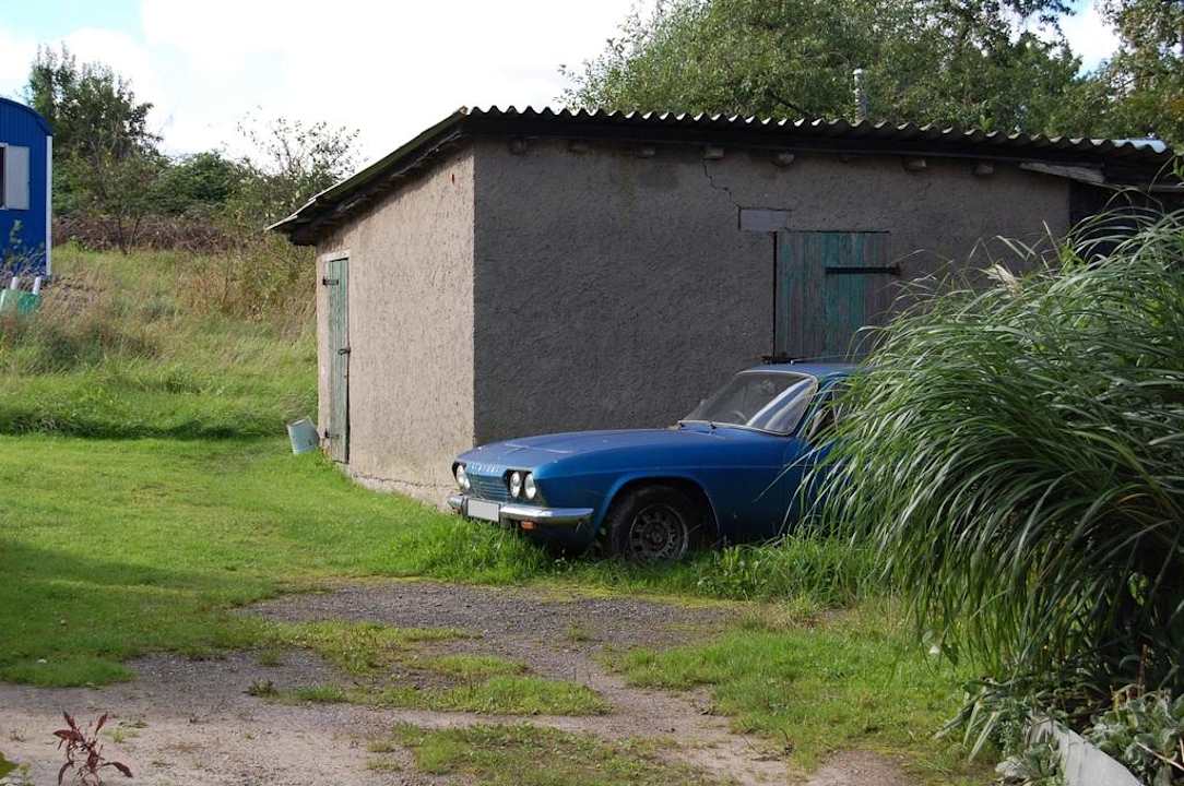 Gelände Bauwagen Apfel