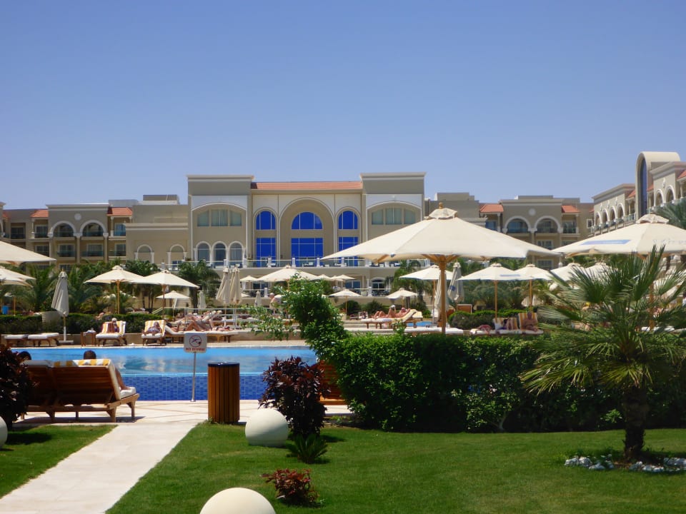 Frontansicht Premier Le Reve Hotel & Spa