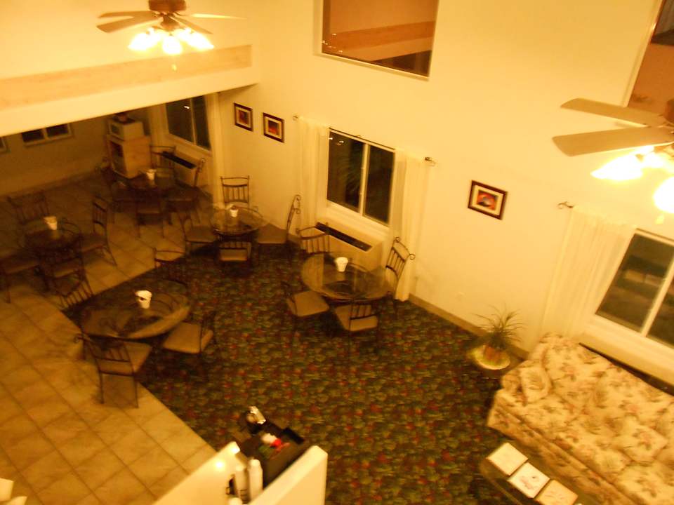 Frühstücksraum von oben North Shore Inn at Lake Mead