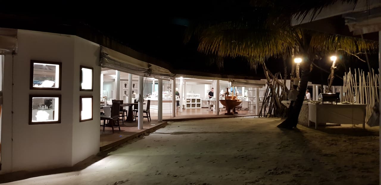 Gastro ananea Diamonds Athuruga