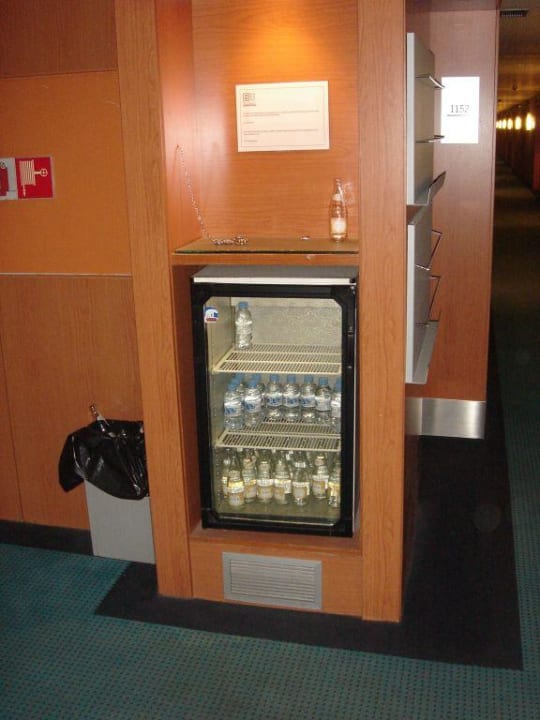 Gratis Mineralwasser Hotel Front Maritim