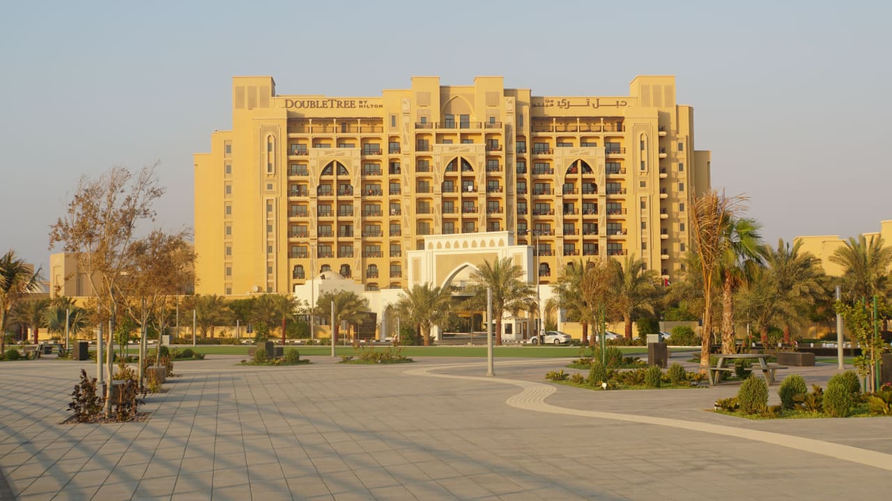 Außenansicht DoubleTree by Hilton Resort & Spa Marjan Island