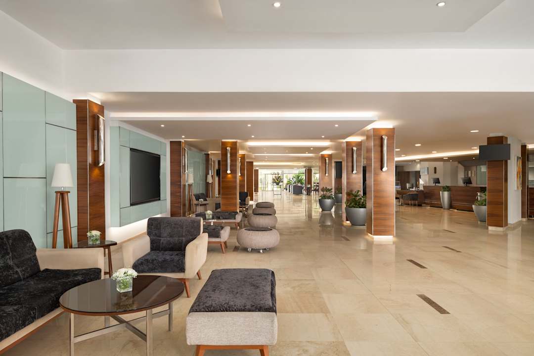 Lobby Novotel Cairo Airport