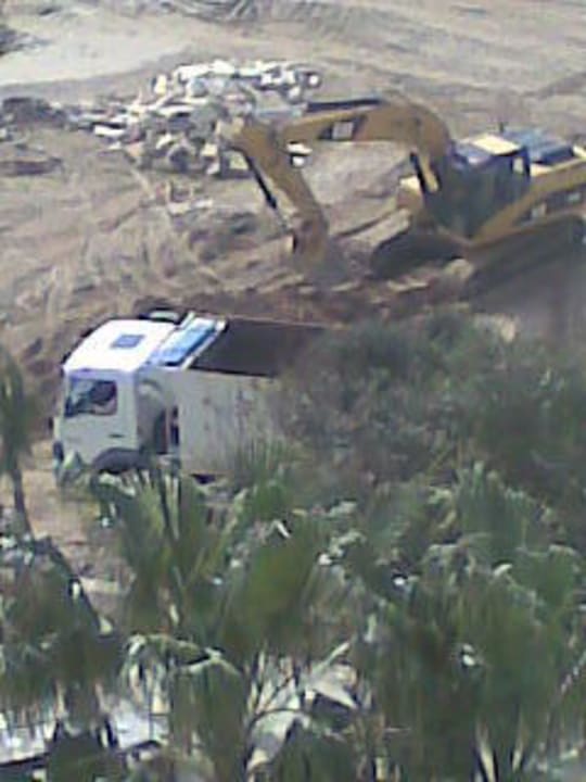 Vom Balkon, laut und das bis in die Nacht Melas Resort Hotel