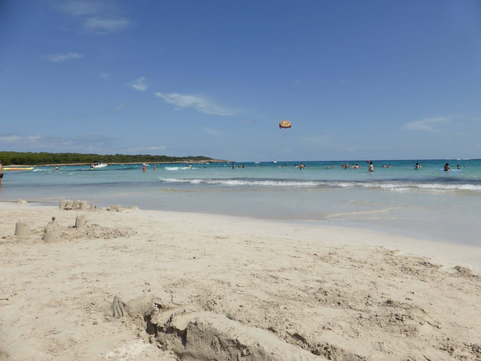 Traumstrand vor dem Hotel Hipotels Mediterraneo Club