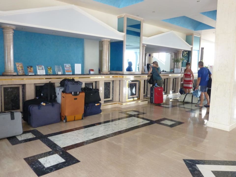 Rezeption Kresten Palace Hotel