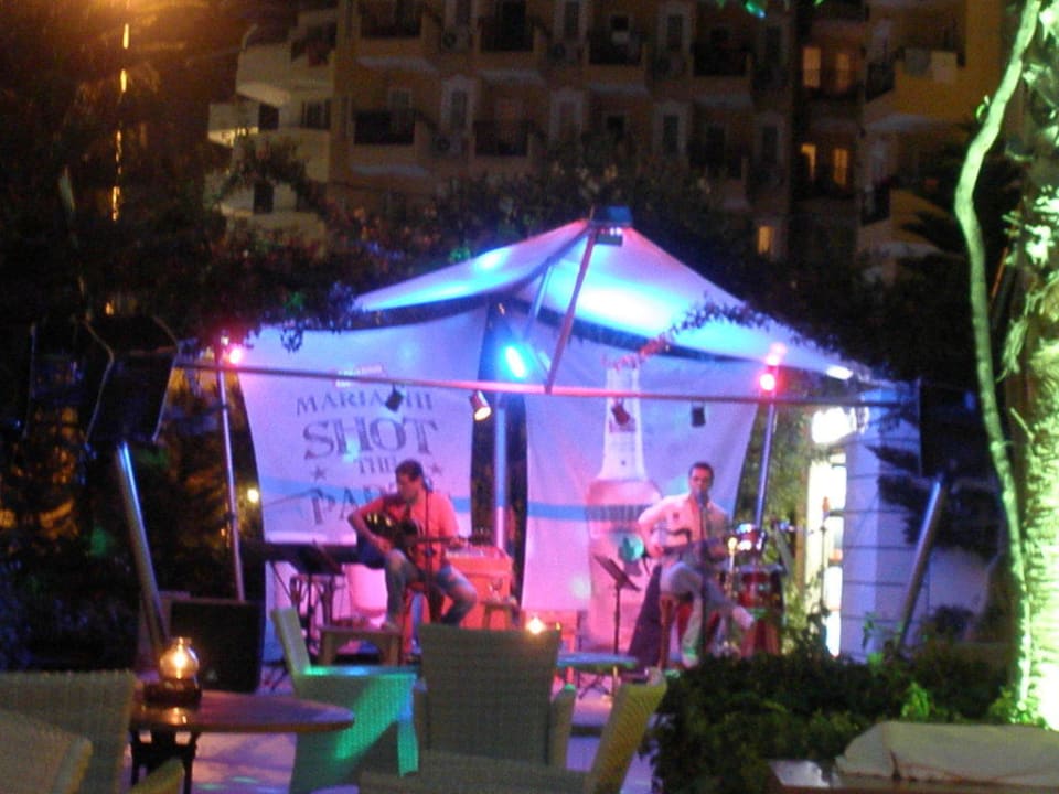 Täglich live Band Hotel Grand Okan