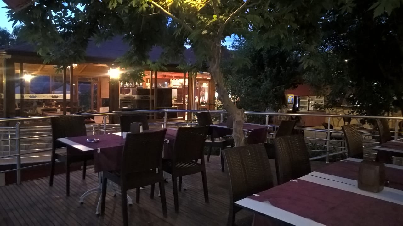 Gastro Adora Calma Beach Hotel