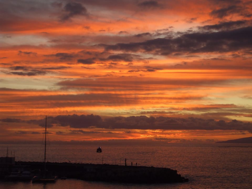 Sonnenuntergang HOVIMA La Pinta Beachfront Family Hotel