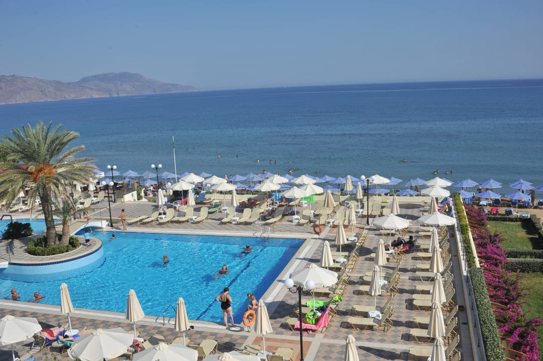 Swimming pool - beach Hydramis Palace Beach Resort