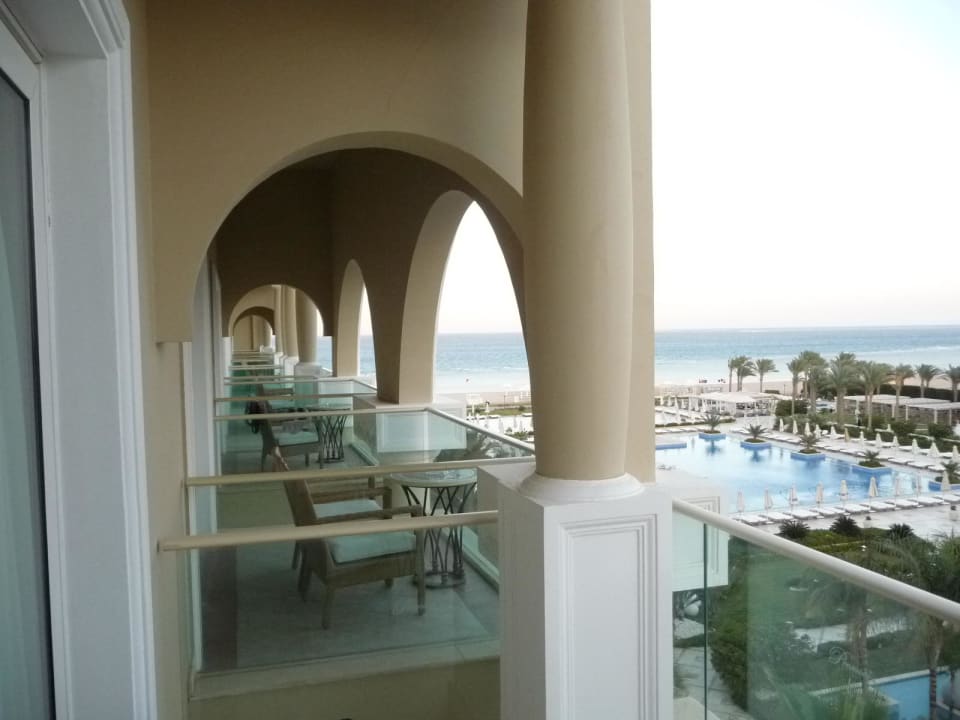 Aussicht vom Balkon Premier Le Reve Hotel & Spa