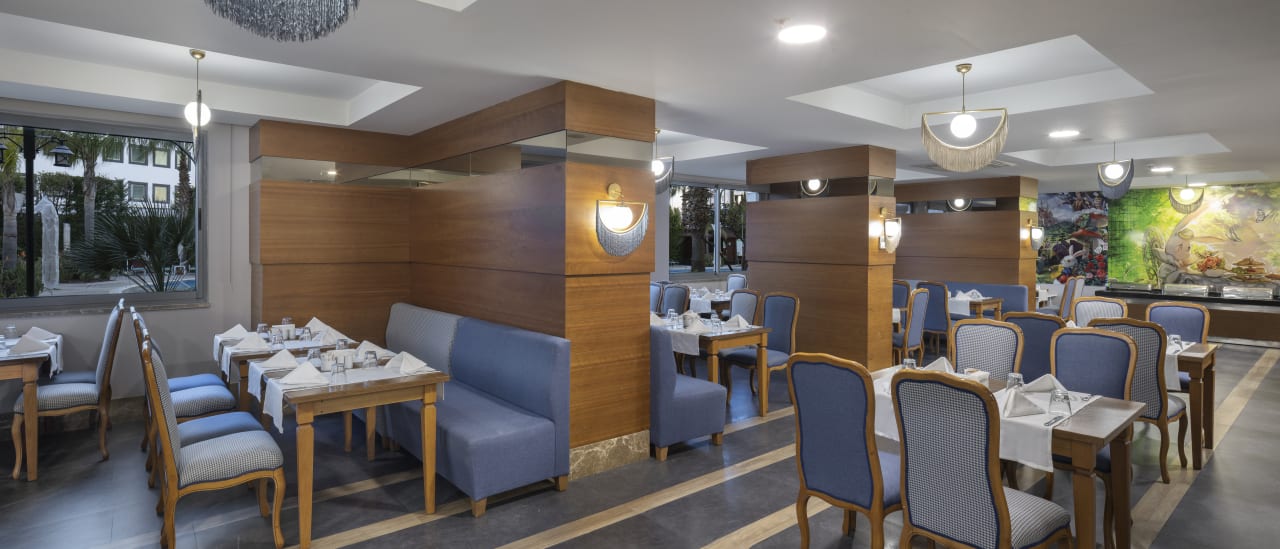 Gastro Wyndham Garden Lara