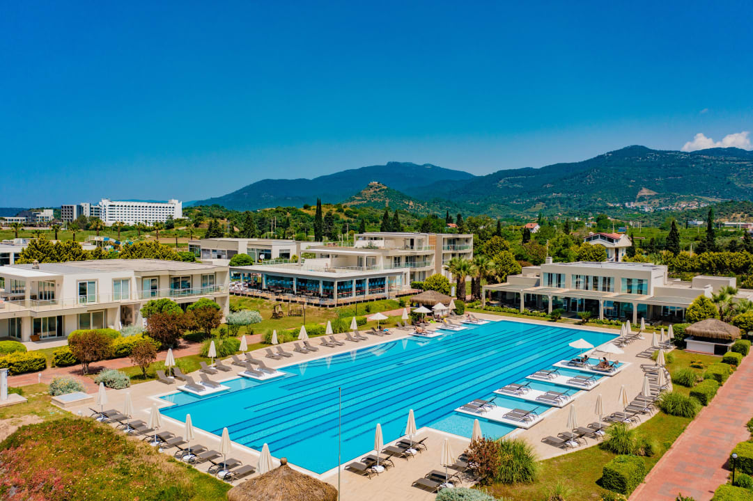 Pool Karya Family Resort  All Inclusive