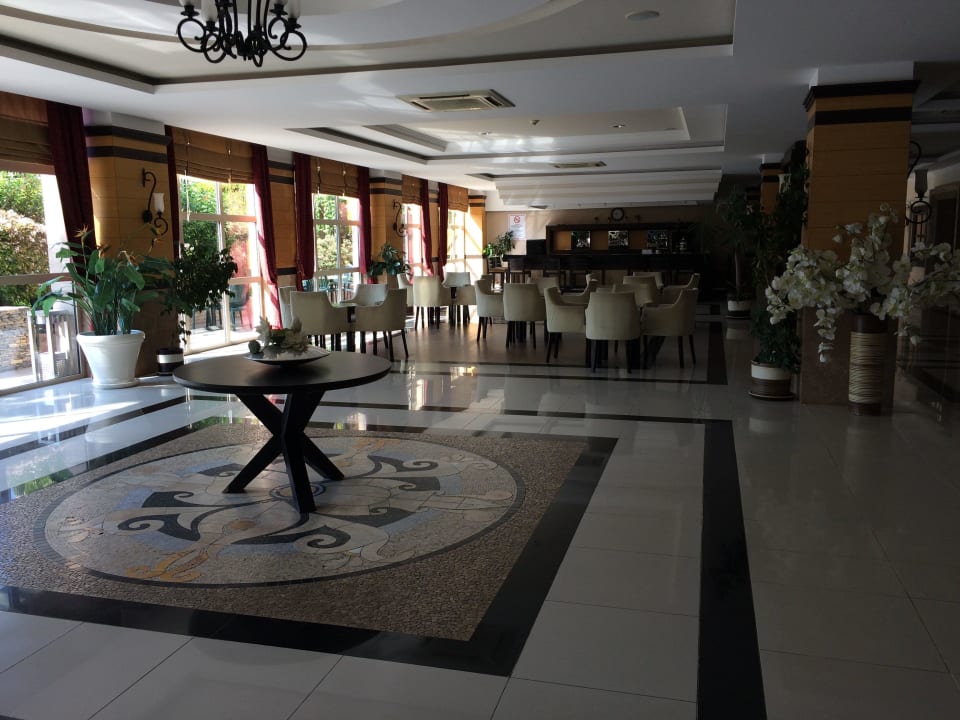 Untere Bar Can Garden Resort