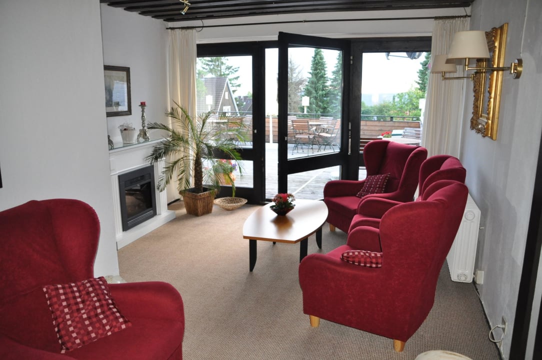 Eingangsbereich Außenterrasse Hotel Skandinavia