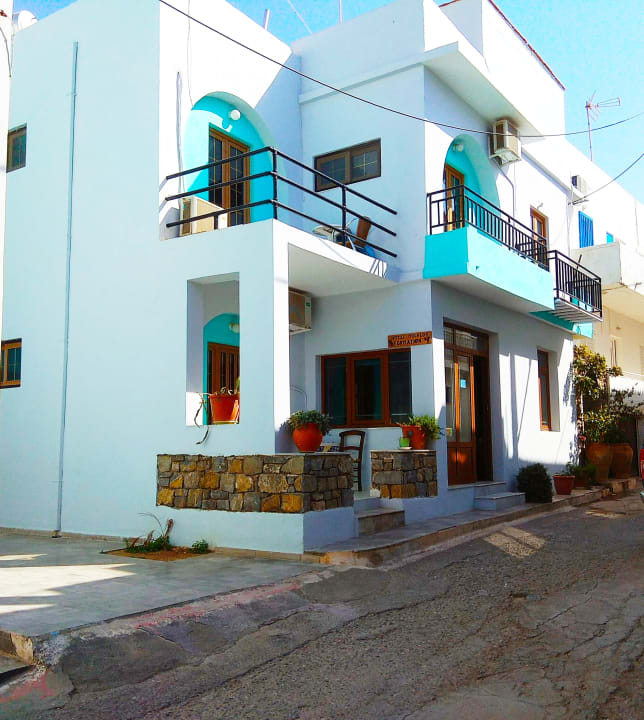 Außenansicht Hotel Mochlos