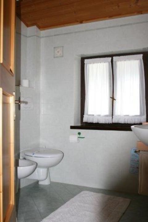 Blick ins Bad Albergo Riglarhaus