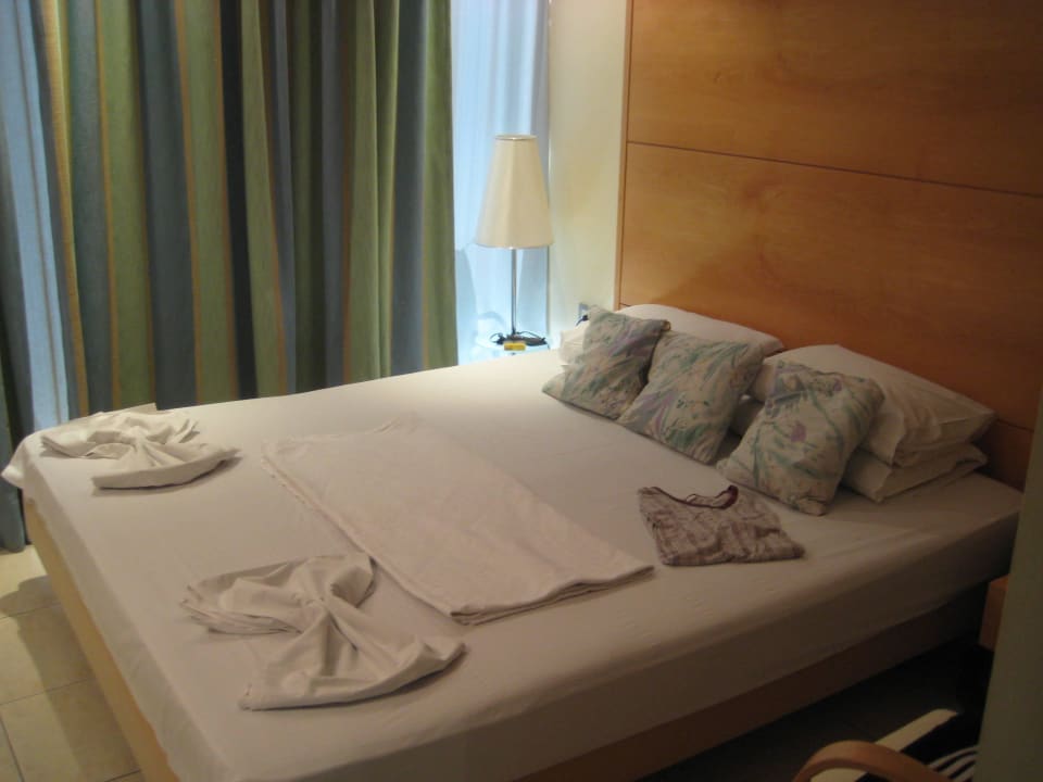 Unser Zimmer in der 7. Etage Straßenseite Hotel Calypso Beach