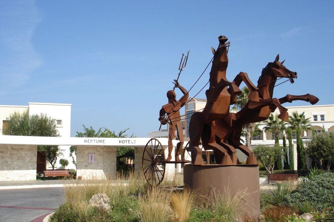 Neptune Neptune Luxury Resort