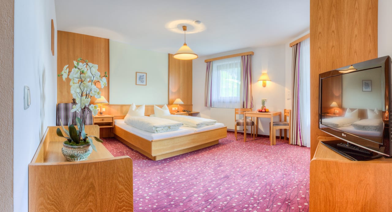 Doppelzimmer mit HD TV Gäste-Appartementhaus - Urlaubsresort Hafele