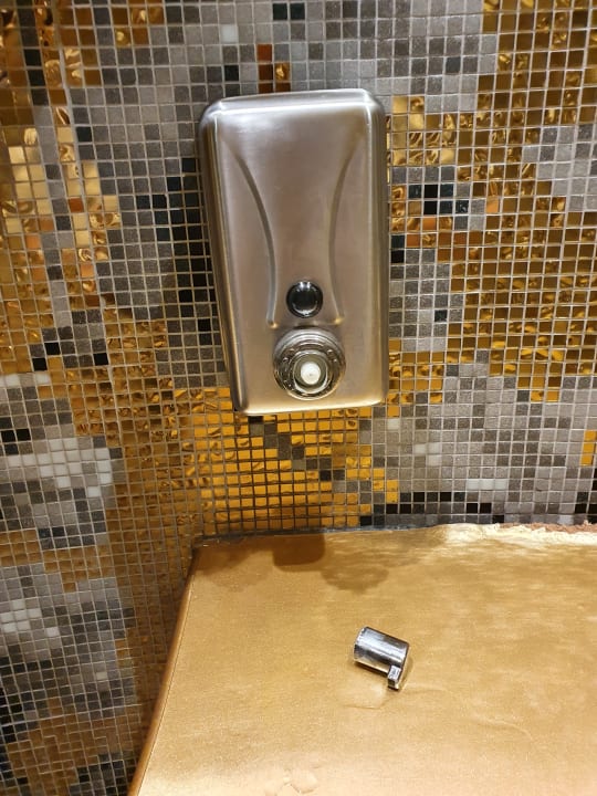 Sonstiges Azura Deluxe Resort & Spa Hotel